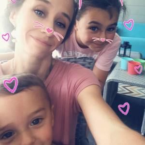 Meet your Posher, Lauren